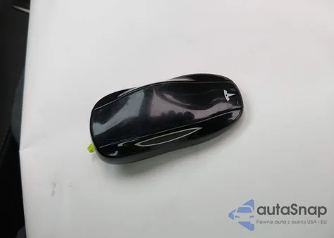 2015 Tesla Model S 70D/85D/P85D z USA, uszkodzony, nr VIN 5YJSA1E26FF112074